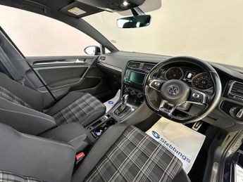 Volkswagen Golf 2.0 TDI BlueMotion Tech GTD (Nav) DSG Euro 6 (s/s) 5dr