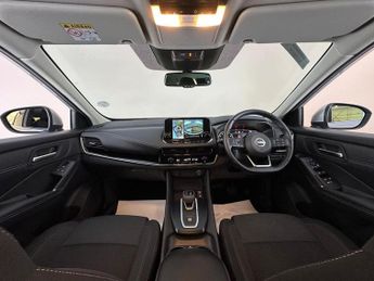 Nissan Qashqai 1.3 DIG-T MHEV N-Connecta XTRON Euro 6 (s/s) 5dr