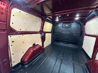 Ford Transit Custom 320 LIMITED AUTO, 'MOTION R BODY KIT'