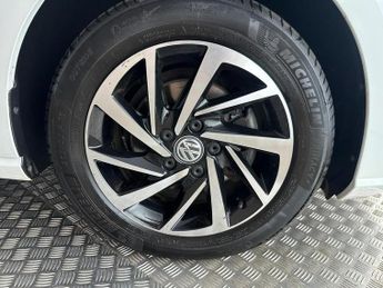 Volkswagen Golf 2.0 TDI Match Edition DSG Euro 6 (s/s) 5dr