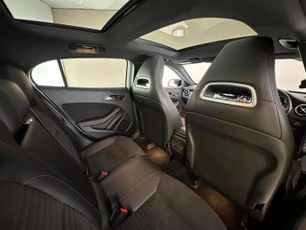 Mercedes-Benz GLA 2.0 GLA250 AMG Line (Premium Plus) 7G-DCT 4MATIC Euro 6 (s/s) 5d