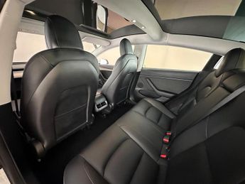 Tesla Model 3 Auto RWD 4dr