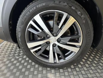 Peugeot 3008 1.6 13.2kWh Allure e-EAT Euro 6 (s/s) 5dr