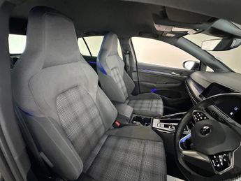 Volkswagen Golf 1.4 TSI 13kWh GTE DSG Euro 6 (s/s) 5dr