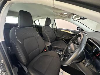 Ford Focus 1.0T EcoBoost Titanium Auto Euro 6 (s/s) 5dr