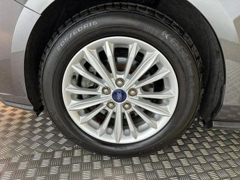 Ford Focus 1.0T EcoBoost Titanium Auto Euro 6 (s/s) 5dr