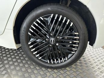 Nissan Leaf 39kWh Shiro Auto 5dr
