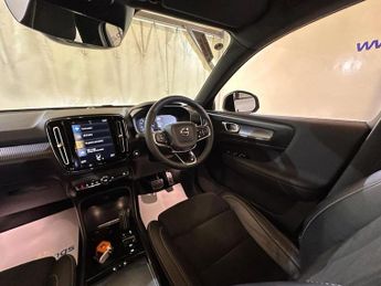 Volvo XC40 1.5 T3 R-Design Auto Euro 6 (s/s) 5dr