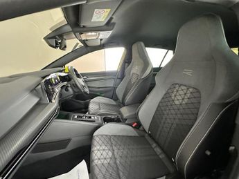 Volkswagen Golf 1.5 eTSI MHEV R-Line DSG Euro 6 (s/s) 5dr