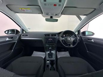 Volkswagen e-Golf 35.8kWh e-Golf Auto 5dr