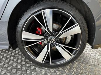 Volkswagen Golf 2.0 TDI GTD DSG Euro 6 (s/s) 5dr