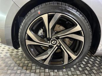 Renault Clio 1.6 E-TECH E-Tech engineered Auto Euro 6 (s/s) 5dr