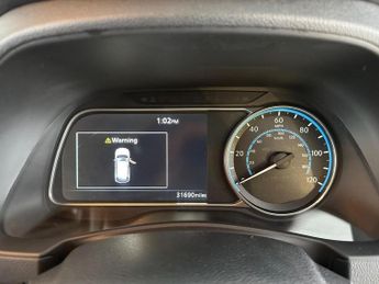 Nissan Leaf 40kWh N-Connecta Auto 5dr