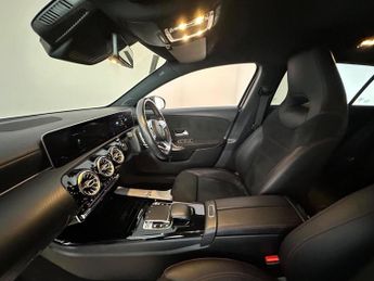 Mercedes-Benz A Class 1.5 A180d AMG Line (Premium) 7G-DCT Euro 6 (s/s) 5dr