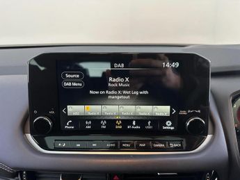 Nissan Qashqai 1.3 DIG-T MHEV Tekna XTRON Euro 6 (s/s) 5dr