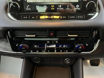 Nissan Qashqai 1.3 DIG-T MHEV Tekna XTRON Euro 6 (s/s) 5dr