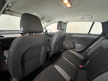 Vauxhall Astra 1.4i Turbo SRi Nav Sports Tourer CVT Euro 6 (s/s) 5dr