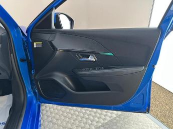 Peugeot E-208 50kWh Allure Premium Auto 5dr