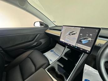 Tesla Model 3 Standard Range Plus Auto RWD 4dr