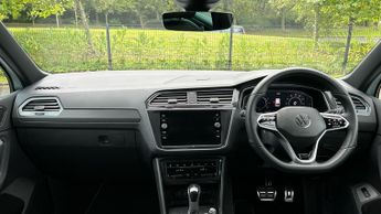 Volkswagen Tiguan 1.4 TSI eHybrid R-Line 5dr DSG (Navigation)(Dual Zone Climate Co
