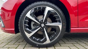SEAT Ibiza 1.0 TSI 110 FR Sport 5dr Manual with 1 Owner  Apple Carplay  Lan