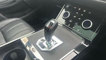 Land Rover Range Rover Evoque 2.0 D200 R-Dynamic SE 5dr Auto Fixed panoramic roof  Privacy gla