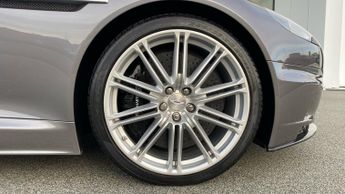 Aston Martin DBS V12 2dr