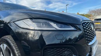 Jaguar F-PACE 2.0 P400e R-Dynamic HSE Black 5dr Auto AWD Panoramic Roof  Priva