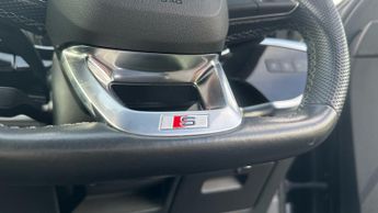 Audi Q3 45 TFSI e Black Edition 5dr S Tronic Cruise control  Sat Nav