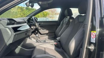 Audi Q3 45 TFSI e Black Edition 5dr S Tronic Cruise control  Sat Nav