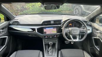 Audi Q3 45 TFSI e Black Edition 5dr S Tronic Cruise control  Sat Nav