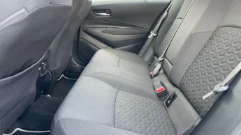 Toyota Corolla 1.8 VVT-i Hybrid Icon Tech 5dr CVT - Heated Front Seats - Revers