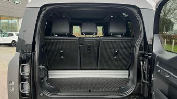 Land Rover Defender 5.0 P525 V8 90 3dr Auto With Climate Front Seats and Head-up Dis