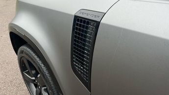 Land Rover Defender 5.0 P525 V8 90 3dr Auto With Climate Front Seats and Head-up Dis