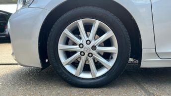 Lexus CT 200h 1.8 SE-L Premier 5dr CVT Auto with Parking Sensors  Heated 