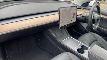 Tesla Model 3 Long Range AWD 4dr Auto - Fixed Panoramic Glass Roof - Heated Se