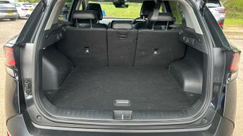 Kia Sportage 1.6T GDi ISG Launch Edition 5dr Manual with 1 Owner  Apple Carpl