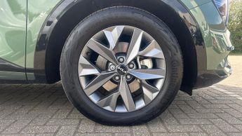 Kia Sportage 1.6T GDi HEV GT-Line S 5dr Auto with Pan Roof  Carplay  360 Cam 