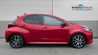 Toyota Yaris 1.5 Hybrid Dynamic 5dr CVT