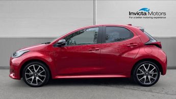 Toyota Yaris 1.5 Hybrid Dynamic 5dr CVT