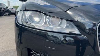 Jaguar XF Sportbrake XF R-SPORT D AWD AUTO - Very High Spec inc Panoramic Glass Sunro