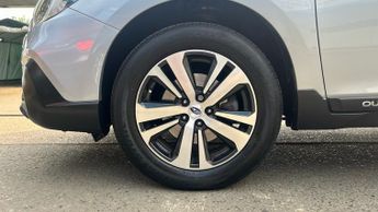Subaru Outback 2.5i SE Premium 5dr Lineartronic