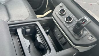 Land Rover Defender 3.0 D250 X-Dynamic SE 90 3dr Auto