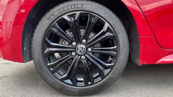 Toyota Corolla 2.0 VVT-i Hybrid Design 5dr CVT