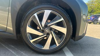 Toyota Aygo X 1.0 VVT-i Edge 5dr Auto Parking sensors  Cruise