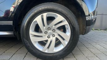 Land Rover Range Rover Evoque 2.0 D200 R-Dynamic S 5dr Auto With Heated Front Seats and 3D Sur