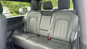 Land Rover Defender D300 DEFENDER X Deployable towbar  Sliding panoramic roof