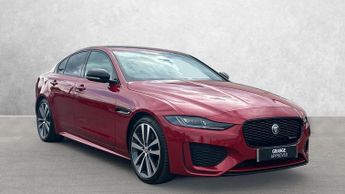 Jaguar XE 2.0 D200 R-Dynamic HSE Black 4dr Auto - 	Sliding Panoramic roof 