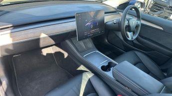 Tesla Model 3 Long Range AWD 4dr Auto reverse camera  panoramic sunroof