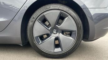 Tesla Model 3 RWD 4dr Auto - Panoramic Glass Roof - Heated Front Seats - Rear 